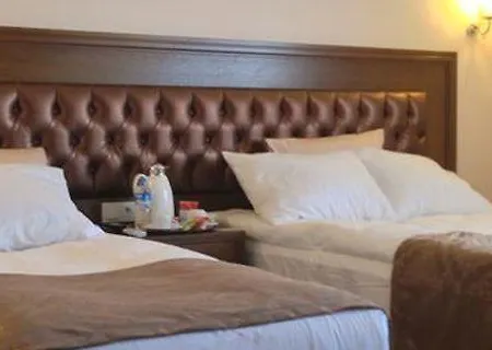 Hotel Rest 3*