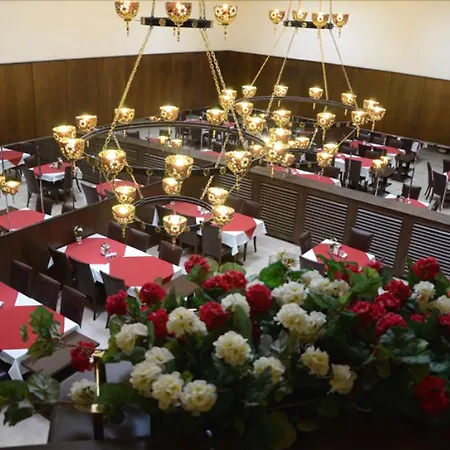 Rest Ξενοδοχείο