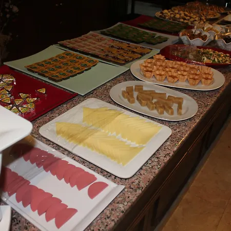 Ξενοδοχείο Rest 3*