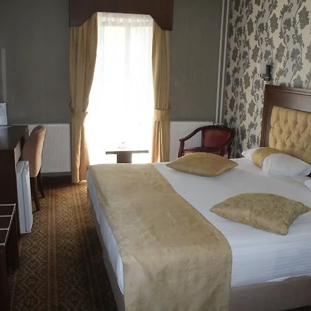 Hotel Rest 3*